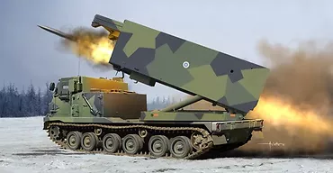 Trumpeter M270/A1 Multiple Launch Rocket System