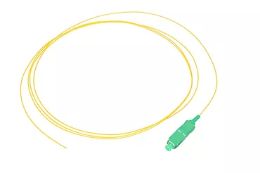 Pigtail SC/APC 900UM 1M PVC G652