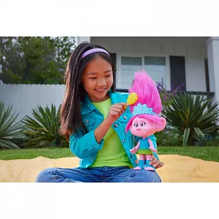 Mattel Lalka TROLLS Poppy światła i dźwięki