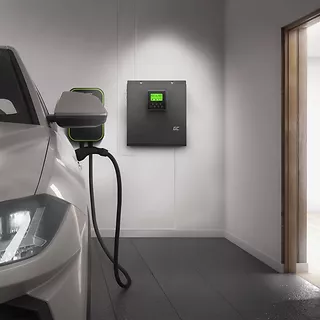 Green Cell Inwerter solarny falownik Off Grid z ładowarką solarną MPPT 24VDC 230VAC 2000VA/2000W Czysta sinusoida