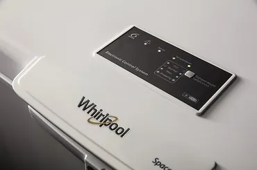 Whirlpool Zamrażarka skrzyniowa WHE4602