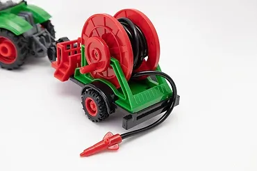 ASKATO Traktor z wężem do podlewania R/C