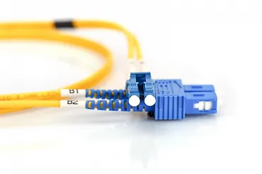 Digitus Patch cord światłowodowy FO LC/SC, duplex, SM 9/125, OS2, LSOH, 2m Żółty