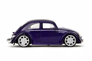 JADA TOYS Pojazd z figurką Wednesday Volkswagen Beetle 1:24